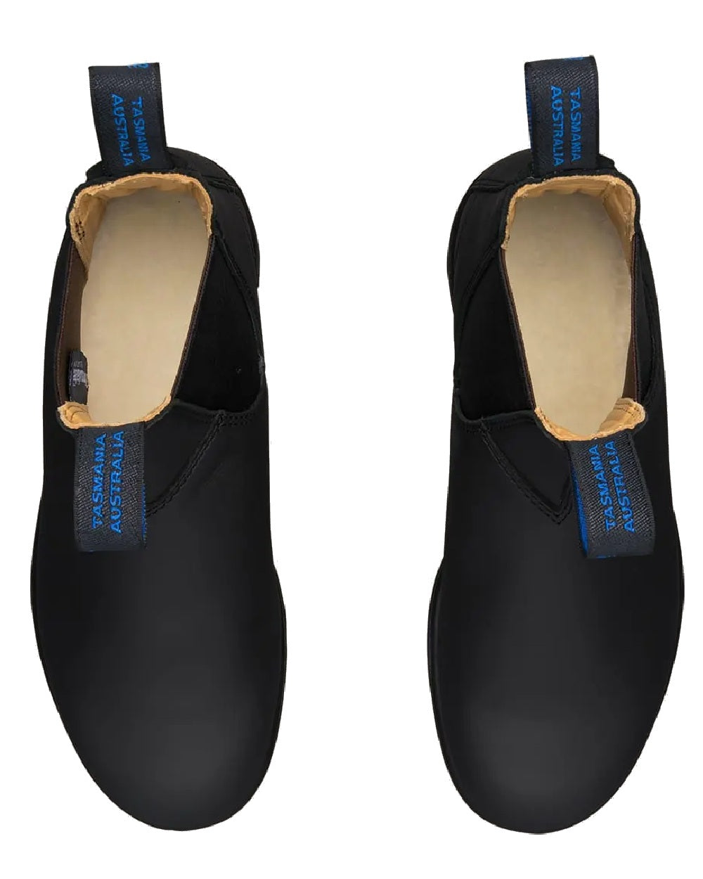 Black coloured Blundstone 566 Thermal Leather Chelsea Boots on white background #colour_black