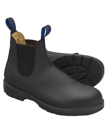 Black coloured Blundstone 566 Thermal Leather Chelsea Boots on white background #colour_black