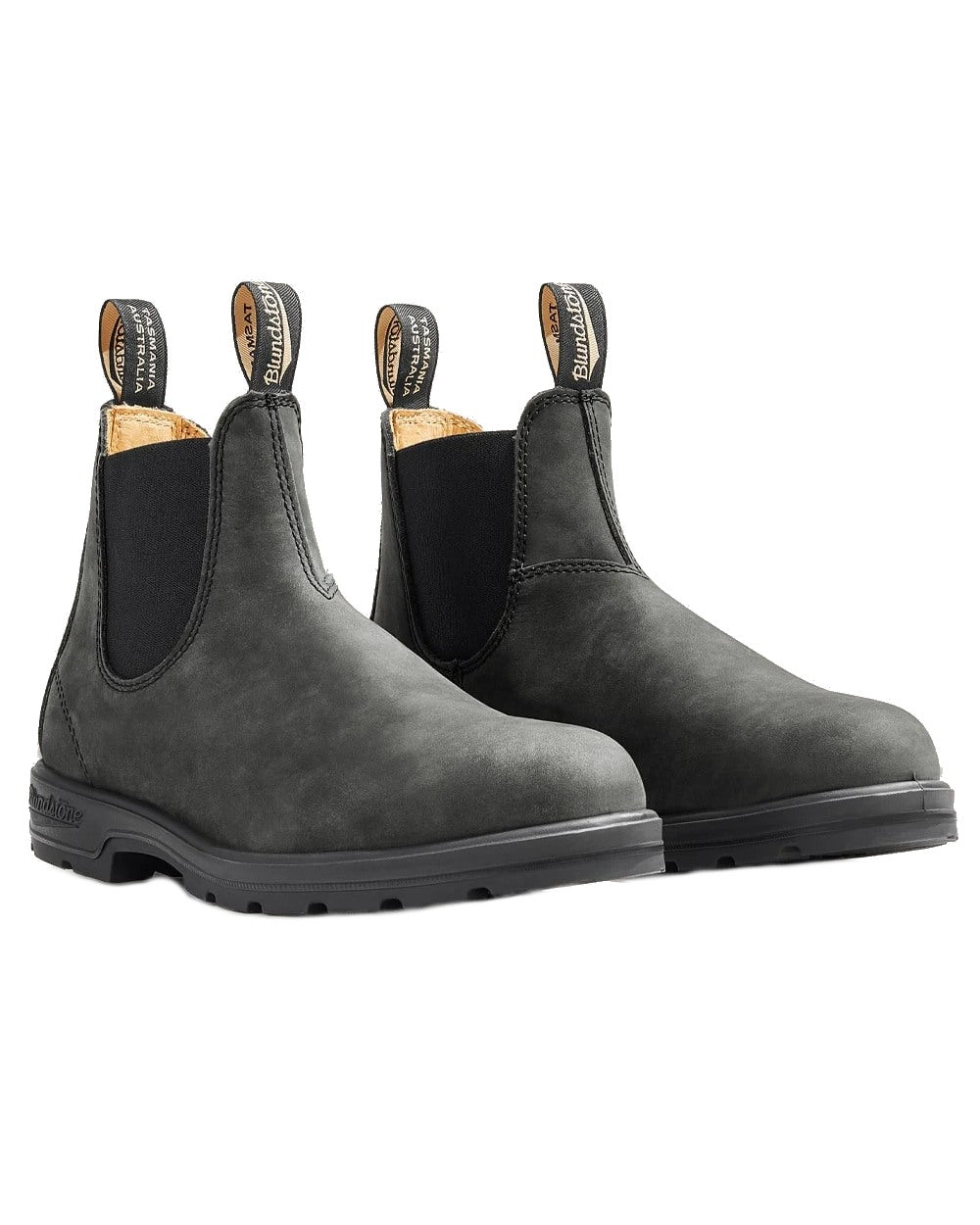 Rustic Black coloured Blundstone 587 Rustic Black Leather Boots on white background #colour_rustic-black