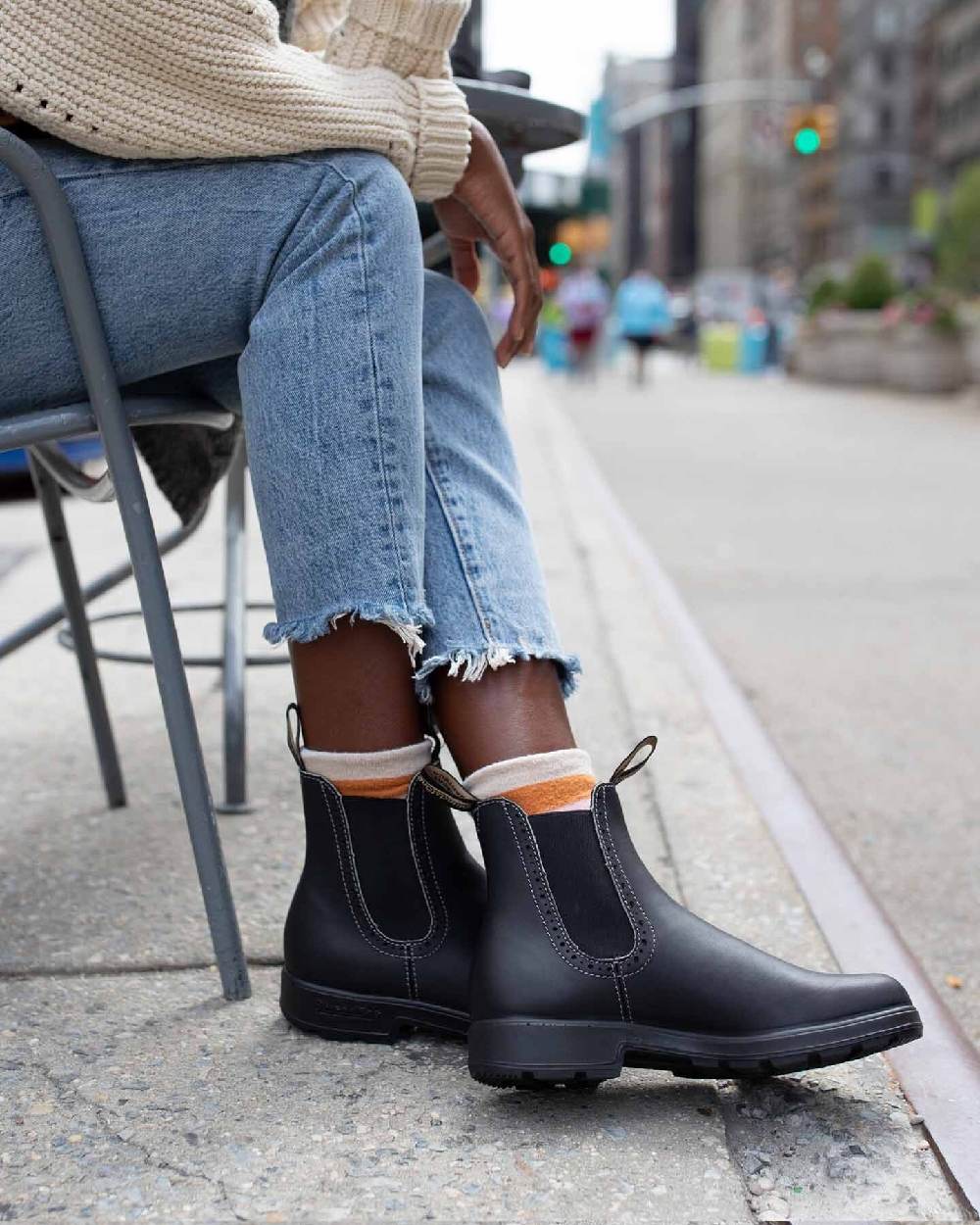 Black Coloured Blundstone Womens 1448 Black Chelsea Boots on outdoor background #colour_black