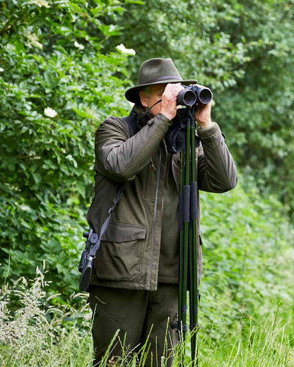 Beluga coloured Deerhunter Chasse Fleece Jacket on grassy background #colour_beluga