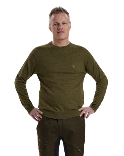 Cypress coloured Deerhunter Kingston Knit O-Neck Jumper on white background #colour_cypress