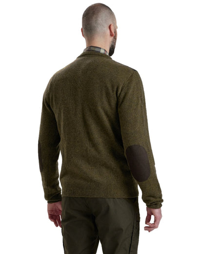 Cypress coloured Deerhunter Sheffield V-Neck Sweater on white background #colour_cypress