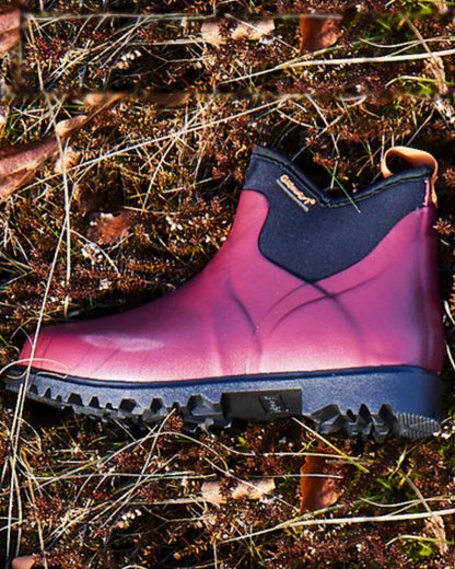 Burgundy Coloured Gateway1 Ascot Lady 6 3mm Boots on outdoor background #colour_burgundy