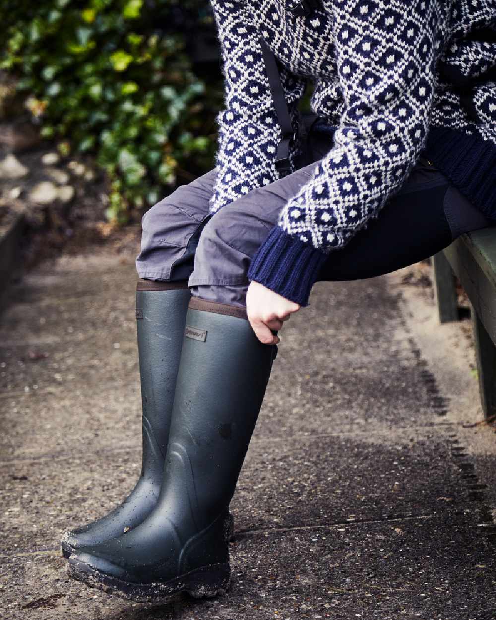Khaki Coloured Gateway1 Sportsman II Lady 17" Wellingtons on outdoor background #colour_khaki
