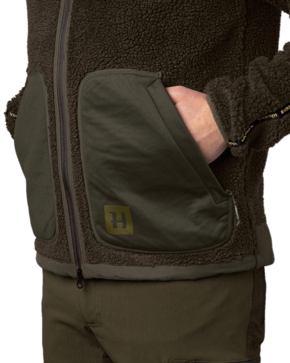Shadow Grey Willow Green Coloured Harkila Rurik Teddy Fleece on white background #colour_shadow-grey-willow-green
