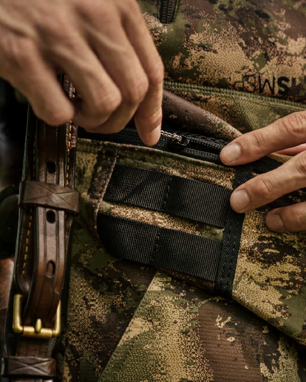 AXIS Forest Coloured Harkila Deer Stalker Waist Pack on outdoor background #colour_axis-forest