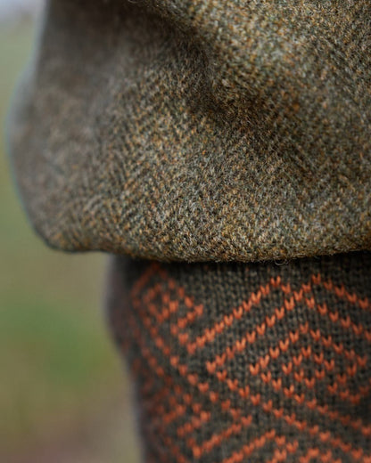 Forest Green Herringbone Coloured Harkila Kenmore GTX Breeks on outdoor background #colour_forest-green-herringbone