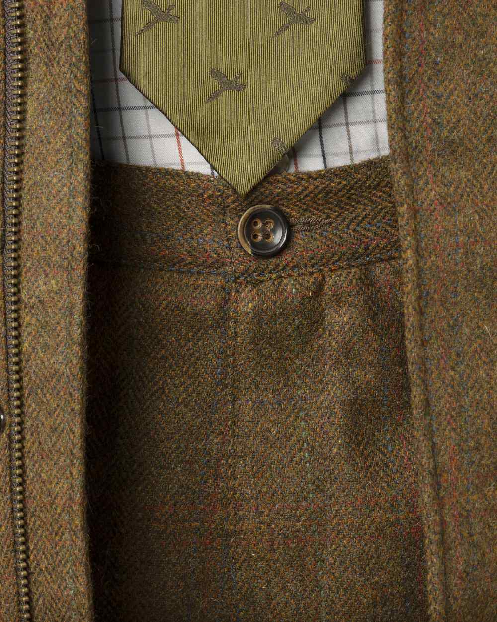 Terragon Brown Coloured Harkila Kenmore GTX Breeks on white background #colour_terragon-brown