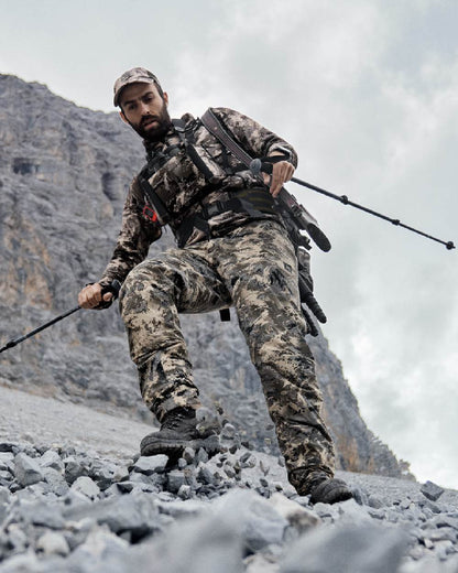 AXIS Mountain Coloured Harkila Mountain Hunter Expedition Fleece Hoodie on mountain background #colour_axis-mountain