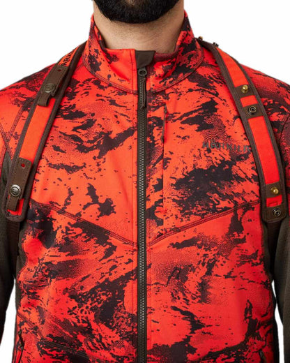 Orange Blaze Coloured Harkila Wildboar Pro Rifle Sling on white background #colour_orange-blaze