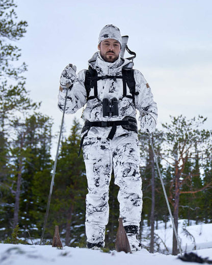 AXIS Snow Coloured Harkila Winter Active WSP Jacket on snow background #colour_axis-snow