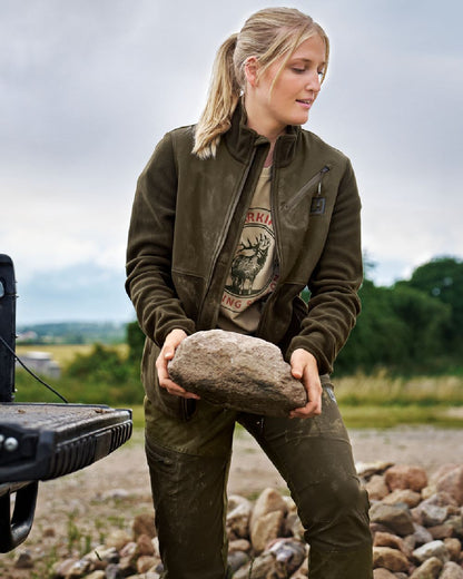 Hunting Green Willow Green Coloured Harkila Womens Fjell Fleece Jacket on countryside background #colour_hunting-green-willow-green