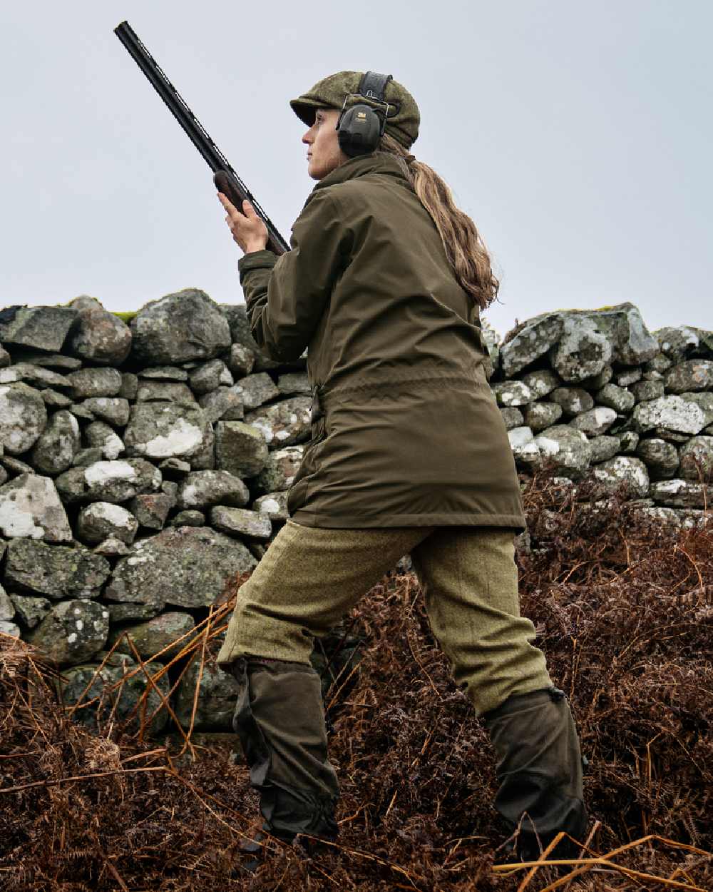 Willow Green Coloured Harkila Womens Orton Tech HWS Jacket on outdoor background #colour_willow-green