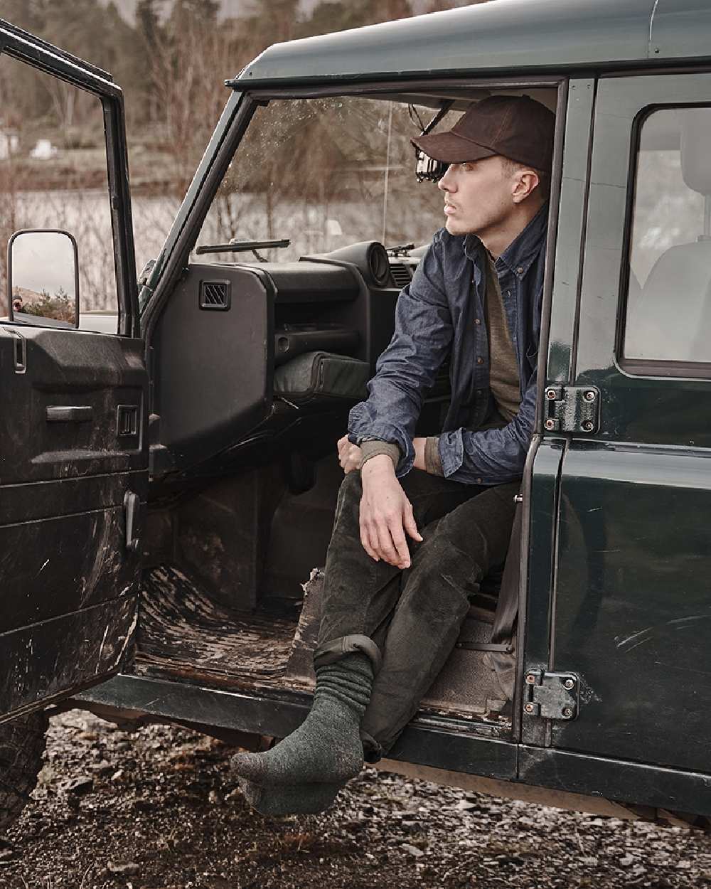 Dark Wash Coloured Hoggs of Fife Archerfield Denim Shirt on car background #colour_dark-wash