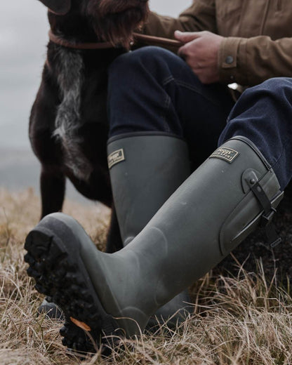 Field Green Coloured Hoggs of Fife Field Sport 365 Wellingtons on land background #colour_field-green