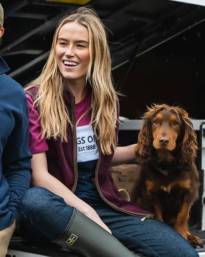 Berry White Navy Coloured Hoggs of Fife Mens Darcie Colour Block T-Shirt on outdoor background #colour_berry-white-navy