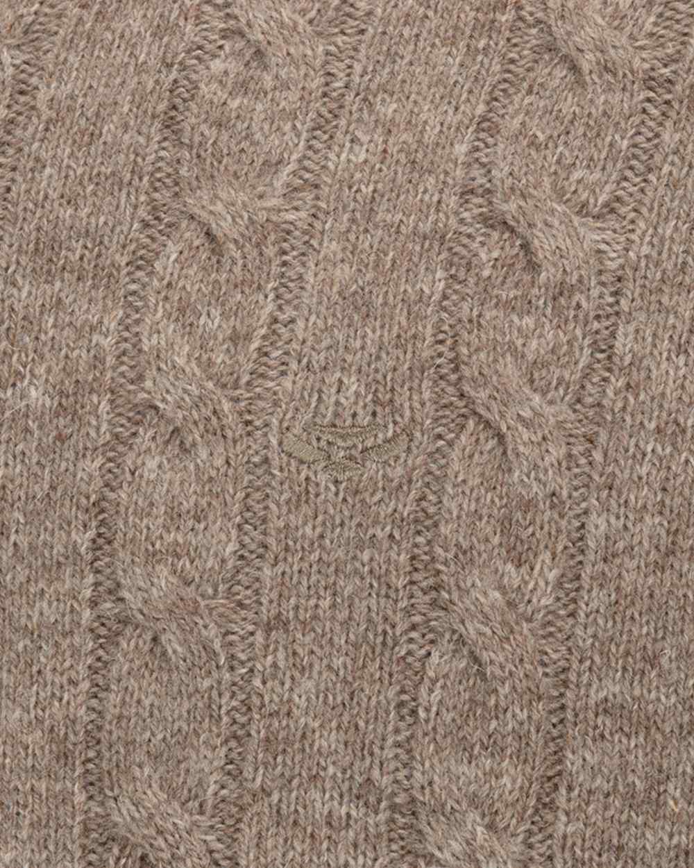 Oatmeal Marl Coloured Hoggs of Fife Mens Jedburgh II Cable Pullover on outdoor background #colour_oatmeal-marl