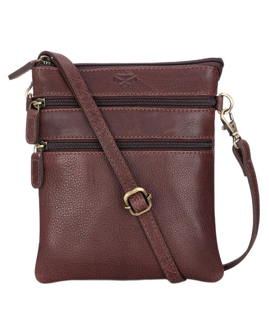 Conker Coloured Hoggs of Fife Monarch Leather Travel Organiser on white background #colour_conker