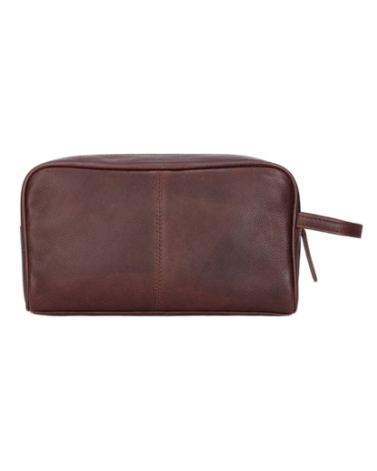 Conker Coloured Hoggs of Fife Monarch Leather Wash Bag on white background #colour_conker