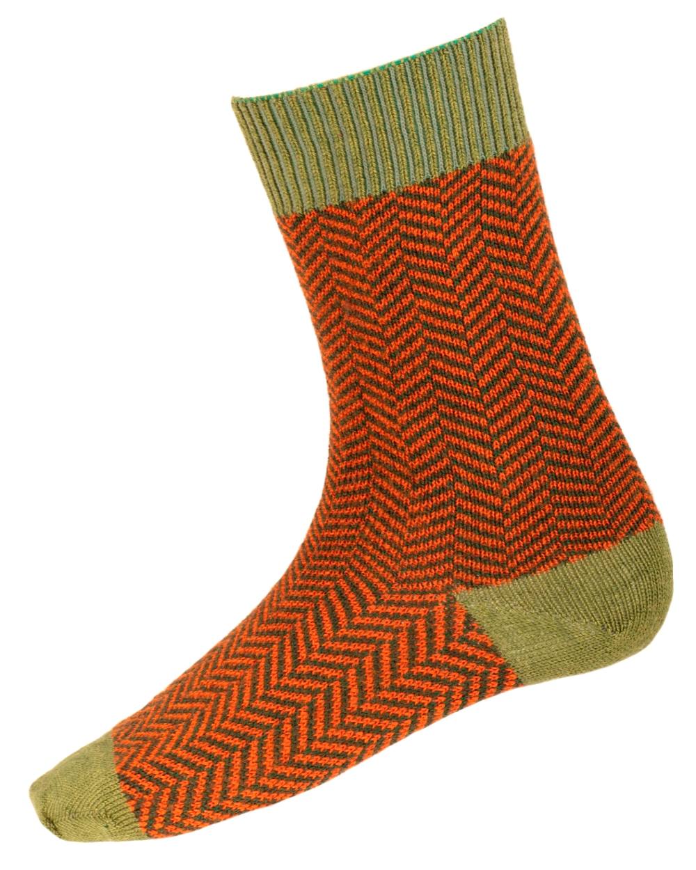 Ivy Green coloured House of Cheviot Herringbone Short Socks on white background #colour_ivy-green