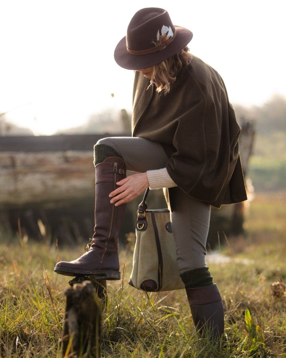 Spruce coloured House of Cheviot Lady Glenmore Socks on field background #colour_spruce