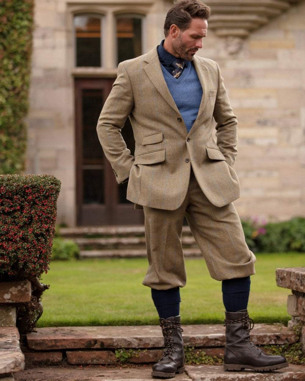 Navy coloured House of Cheviot Scarba Socks on house background #colour_navy