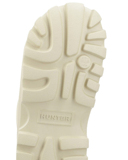 Gravel Coloured Hunter Womens Moulded Stacked Sliders on white background #colour_gravel