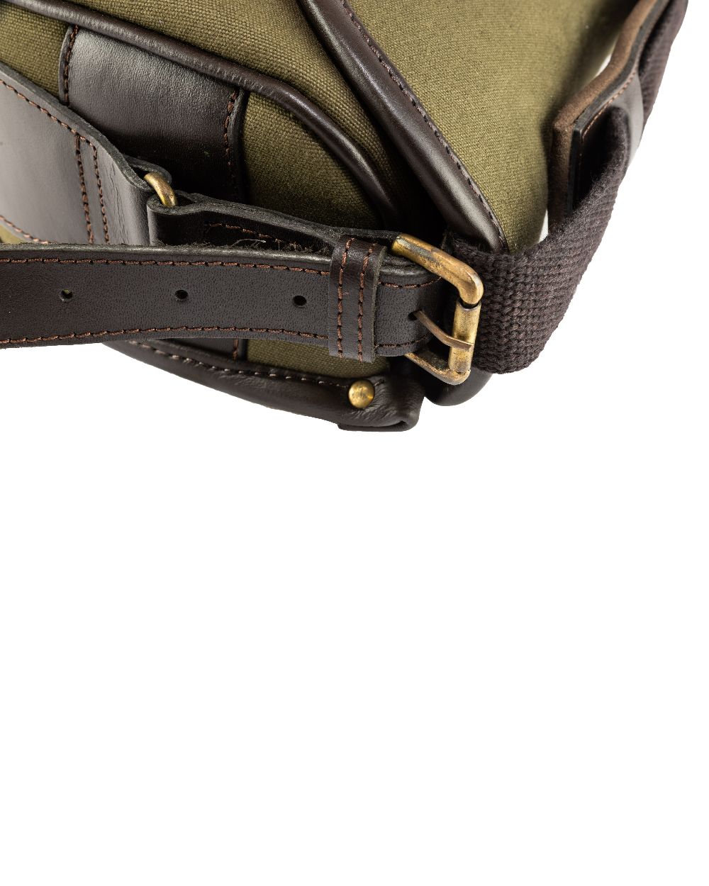 Green coloured Jack Pyke Canvas Cartridge Bag on white background #colour_green