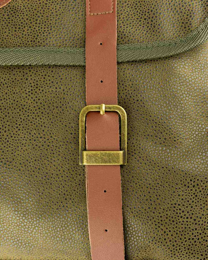 Green coloured Jack Pyke Duotex Dog Bag on white background #colour_green