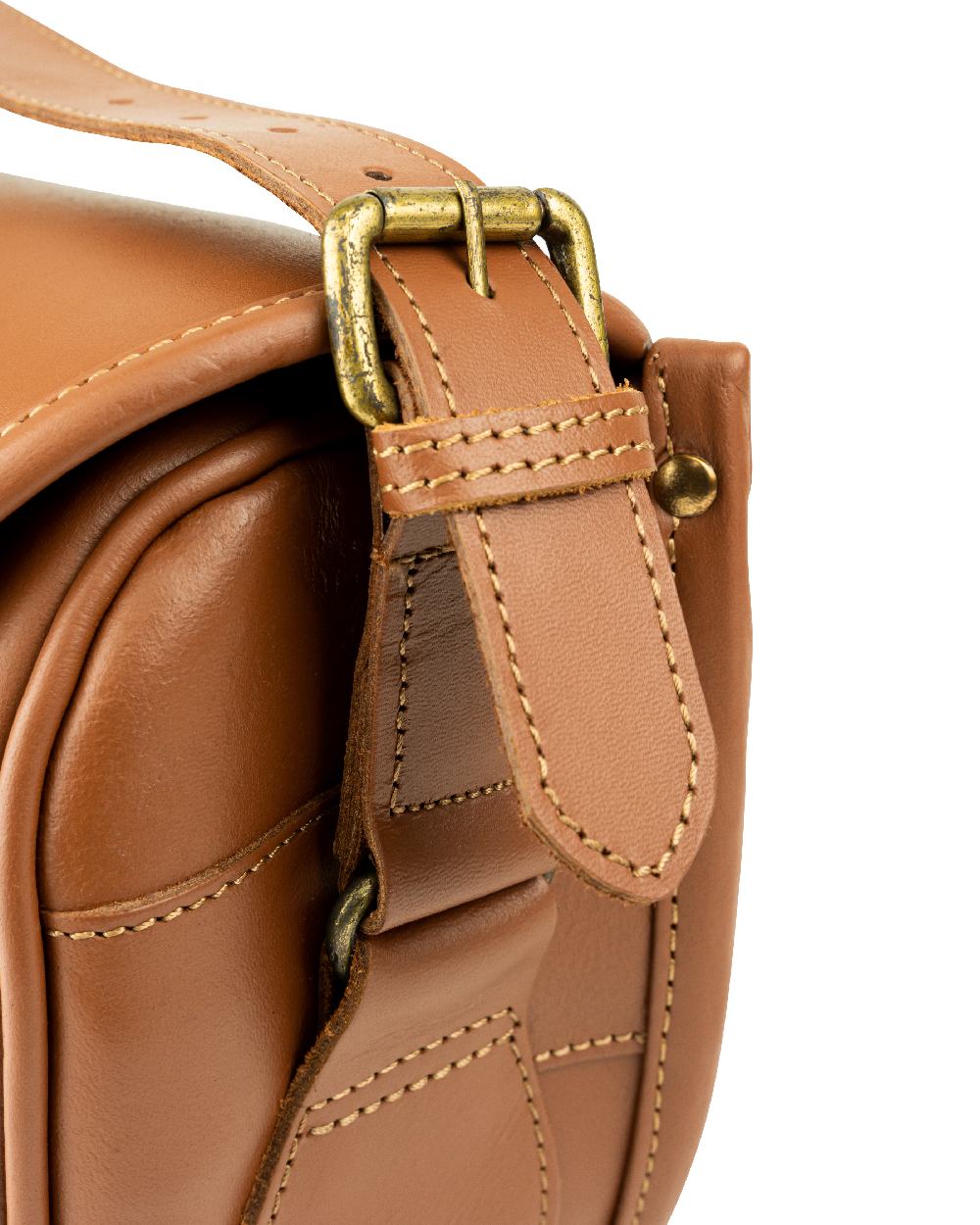 Tan coloured Jack Pyke Leather Cartridge Bag on white background #colour_tan