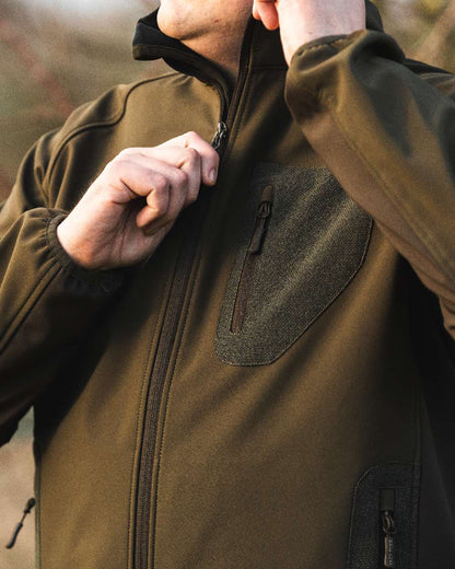 Green Coloured Jack Pyke Weardale Softshell Jacket on outdoor background #colour_green