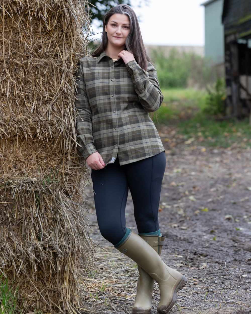 Green coloured Jack Pyke Womens Bleasdale Heavy Flannel Shirt on outdoor background #colour_green