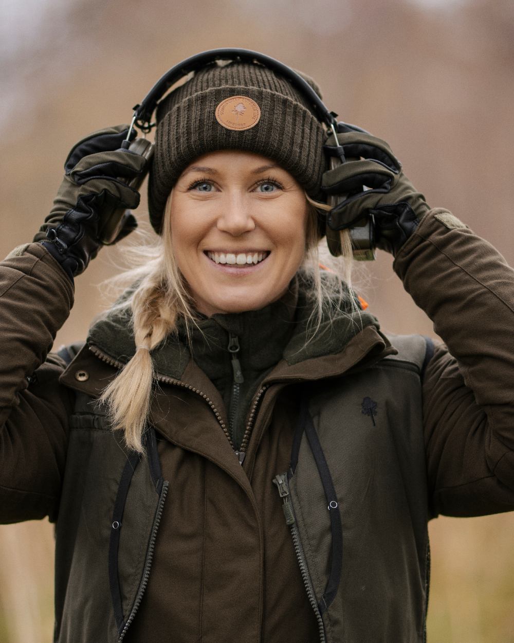 Moss Green Black Coloured Pinewood Furudal Hunters Gloves on outdoor background #colour_moss-green-black