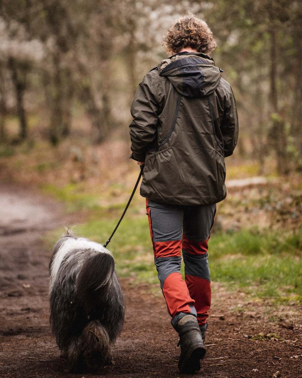 Terracotta Grey Coloured Pinewood Mens Caribou TC-Lite Trousers on outdoor background #colour_terracotta-grey