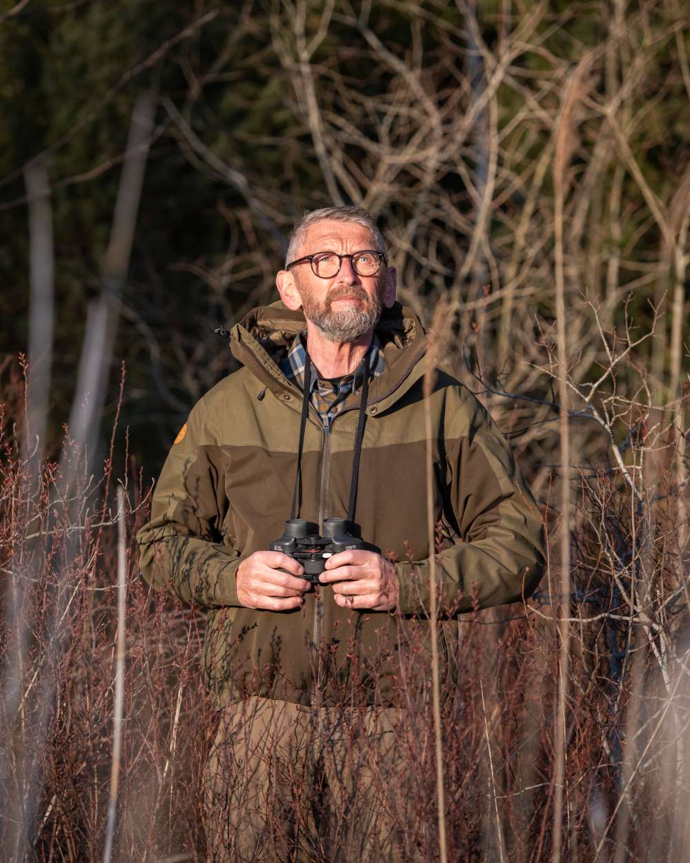 Dark Olive Hunting Olive Coloured Pinewood Mens Finnveden Hybrid Extreme Jacket on white background #colour_dark-olive-hunting-olive