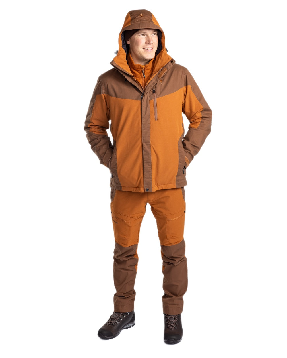 Fudge Nougat Coloured Pinewood Mens Finnveden Hybrid Extreme Jacket on white background #colour_fudge-nougat