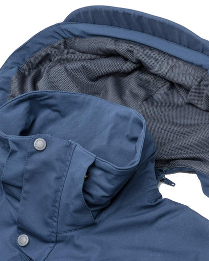 Dark Dive Coloured Pinewood Mens Finnveden Hybrid Jacket on white background #colour_dark-dive