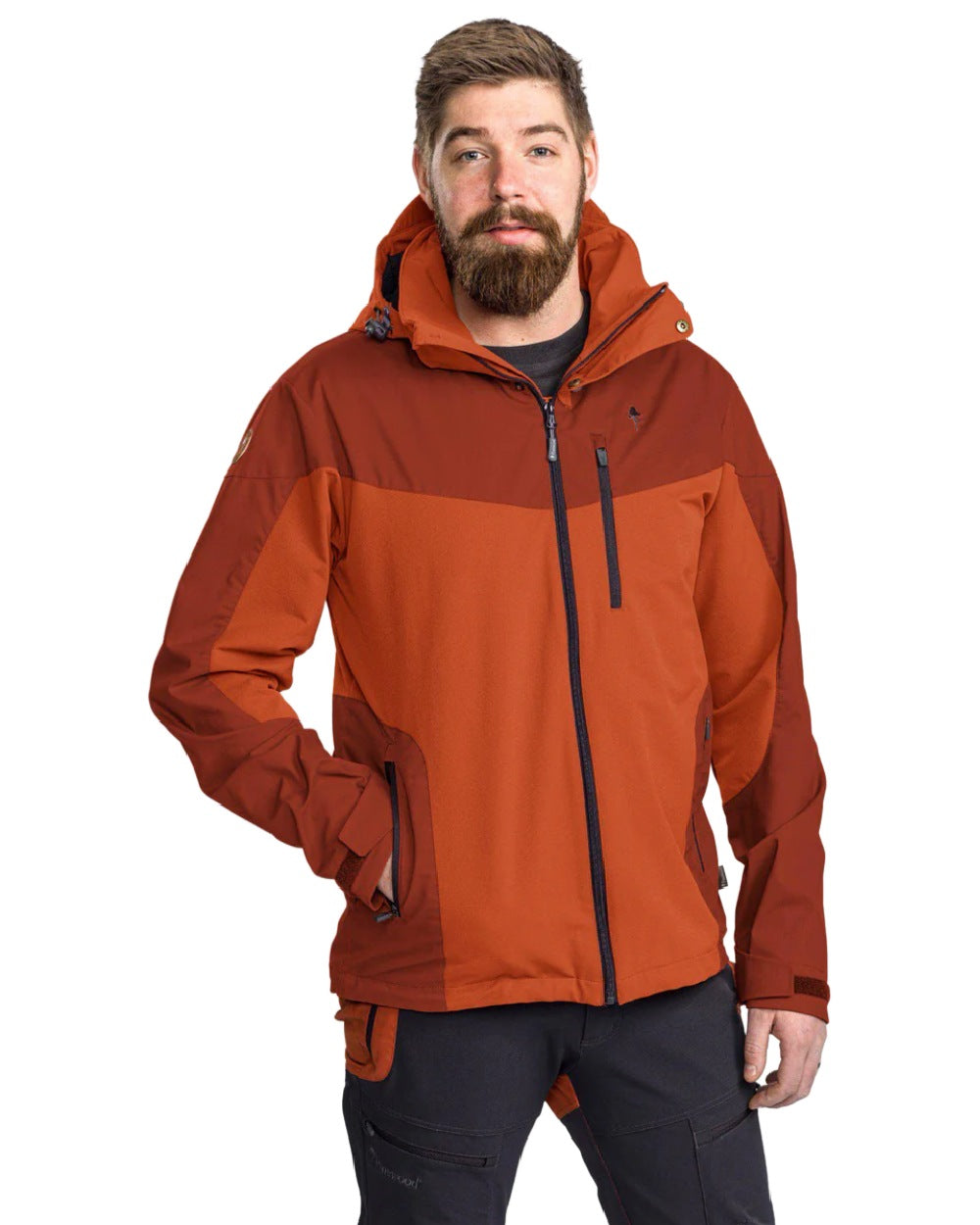 Terracotta coloured Pinewood Mens Finnveden Hybrid Jacket on white background #colour_terracotta
