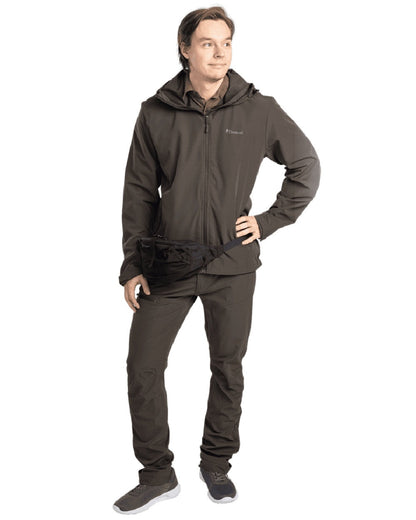 Dark Green coloured Pinewood Mens Finnveden Trail Stretch Trousers on white background #colour_dark-green