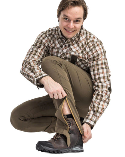 Earth Brown coloured Pinewood Mens Finnveden Trail Stretch Trousers on white background #colour_earth-brown