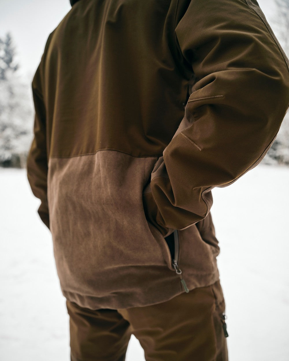 Suede Brown Dark Olive Coloured Pinewood Mens Furudal Caribou Hunt Extreme Jacket on snow background #colour_suede-brown-dark-olive