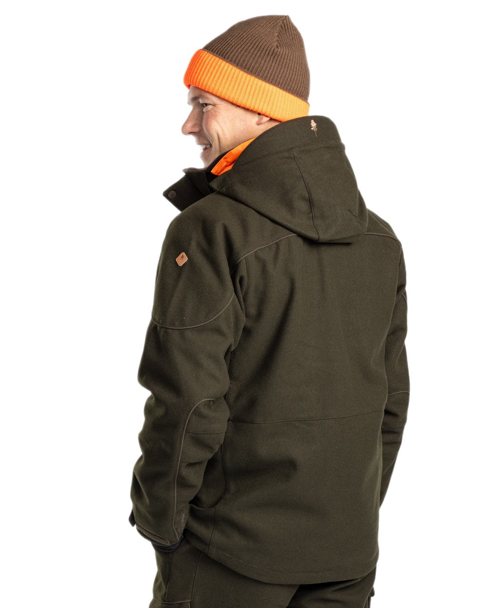 Moss Green coloured Pinewood Mens Furudal Hunters Wool Jacket on white background #colour_moss-green