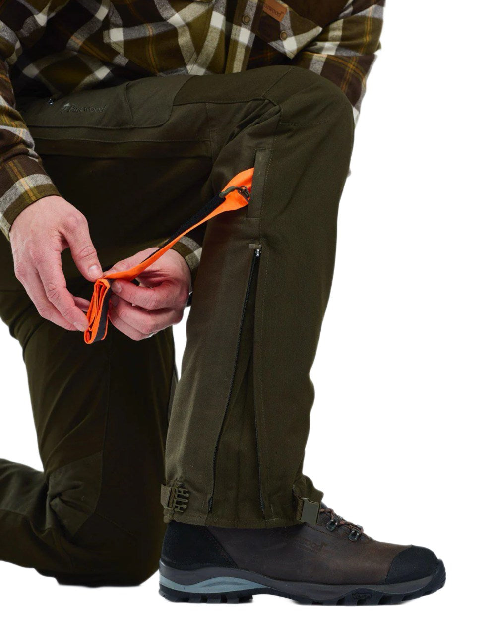 Moss Green coloured Pinewood Mens Hunter Pro Extreme 2.0 Trousers on white background #colour_moss-green