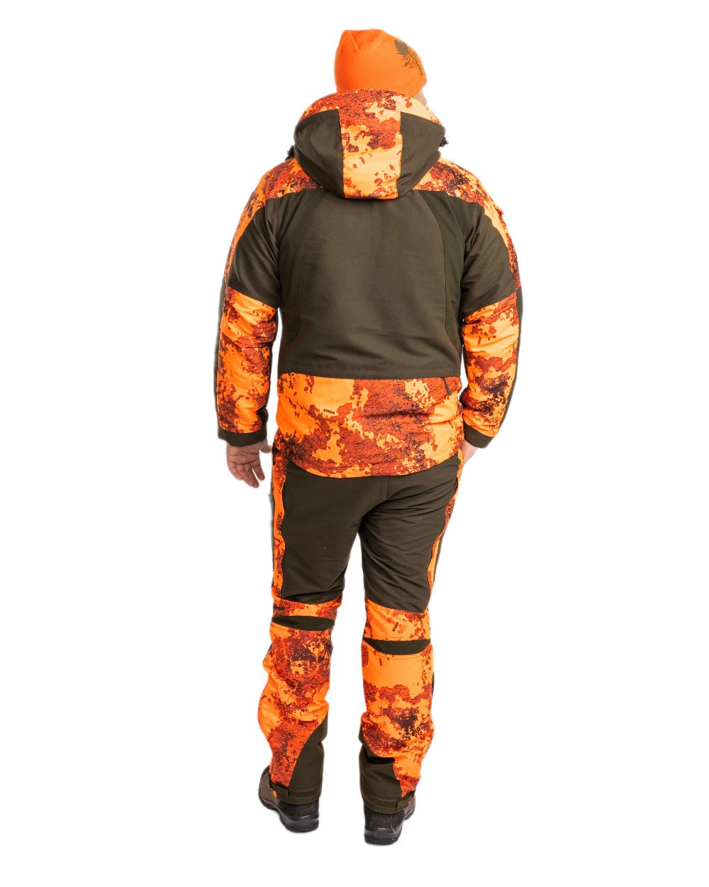 Mossgreen Strata Blaze Coloured Pinewood Mens Hunter Pro Xtreme 2.0 Camou Jacket on white background #colour_mossgreen-strata-blaze