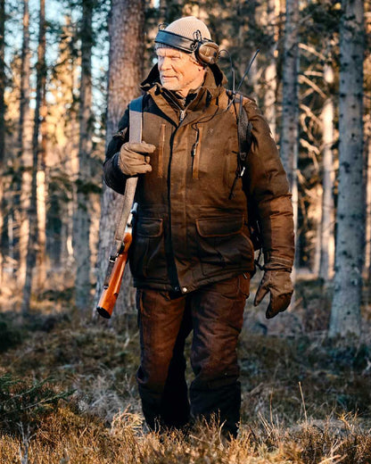 Mossgreen Suede Brown Coloured Pinewood Mens Nydala Insulation Wool Parka on outdoor background #colour_mossgreen-suede-brown