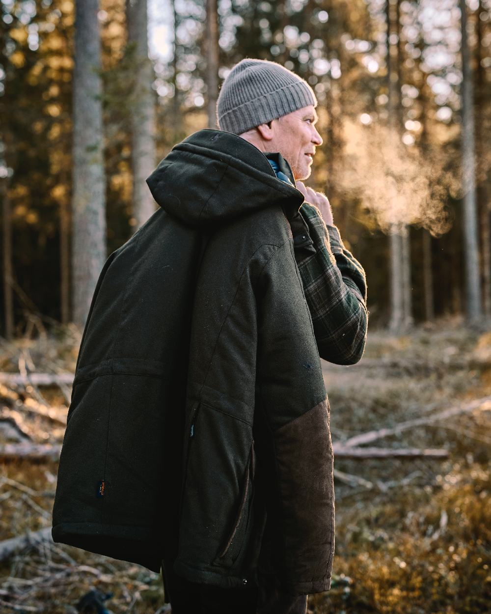 Mossgreen Suede Brown Coloured Pinewood Mens Nydala Insulation Wool Parka on outdoor background #colour_mossgreen-suede-brown