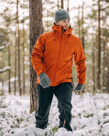 Dark Anthracite Coloured Pinewood Mens Telluz Trousers on forest background #colour_dark-anthracite