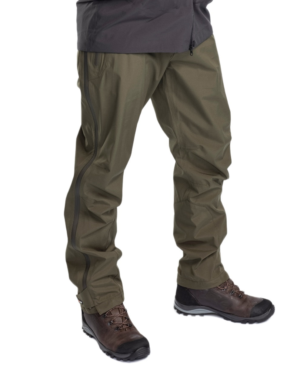 Moss Green Coloured Pinewood Mens Telluz Trousers on white background #colour_moss-green