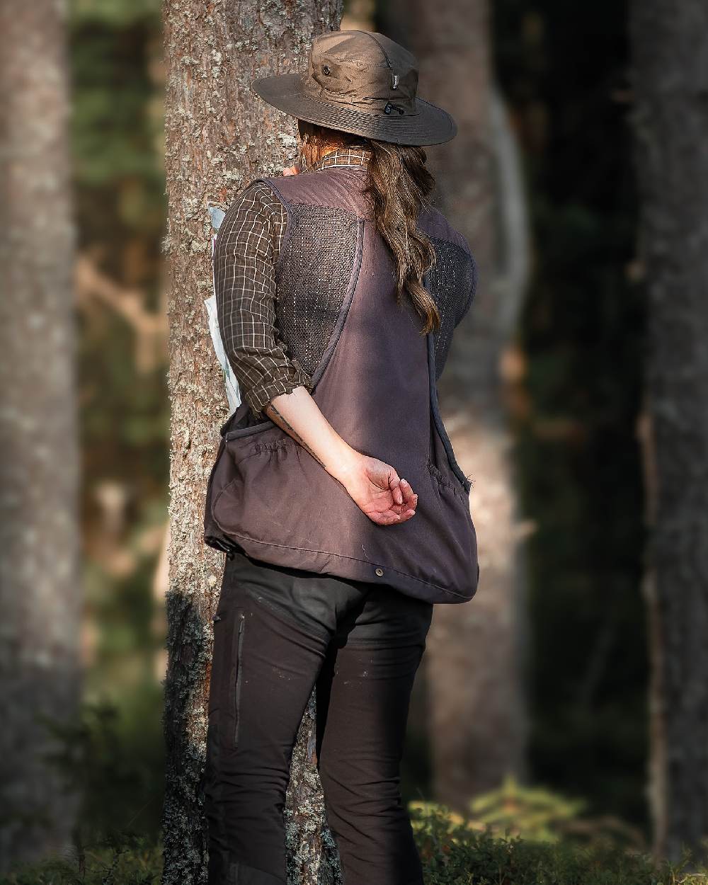Moss Green Coloured Pinewood Mosquito Hat on outdoor background #colour_moss-green